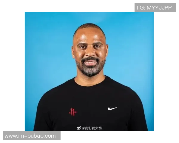 乌度卡强调年轻球员需与队友保持一致水平不会因年龄小而放宽要求