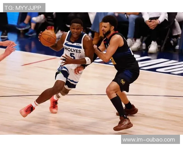 穆雷状态火热近五场场均30分助攻6次命中率惊人展现雷神模式 穆雷状态火热近五场场均30分助攻6次命中率惊人展现雷神模式